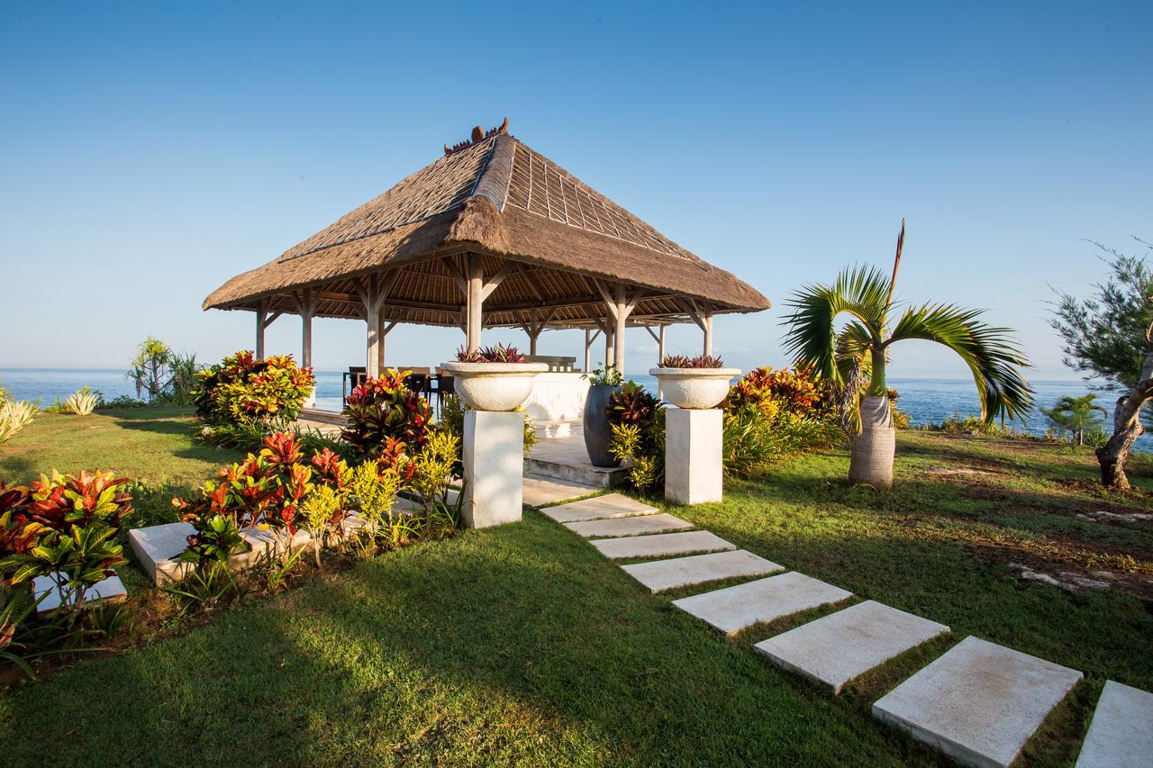 The Point Resort Lembongan Экстерьер фото